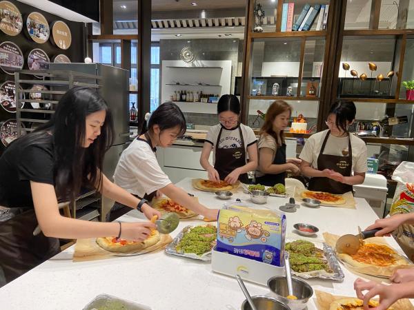 20b. International cuisine class at Hong Kong New Oriental Culinary Art